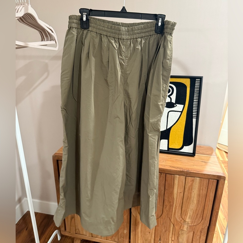 Uniqlo Olive Culottes